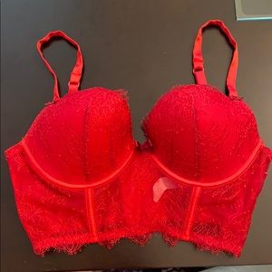Victoria’a secret bra.